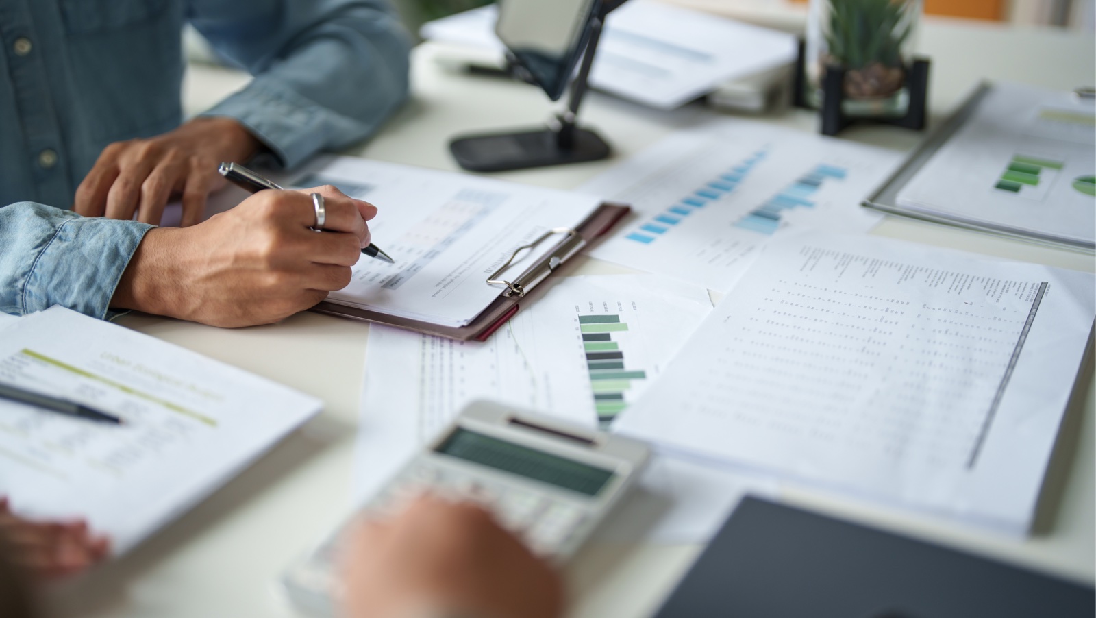 Regulatory Compliance & Corporate Advisory